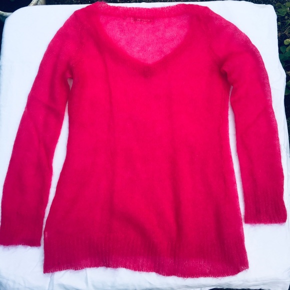 Charlie & Robin Bright Pink Long, Airy Sweater - Picture 4 of 9